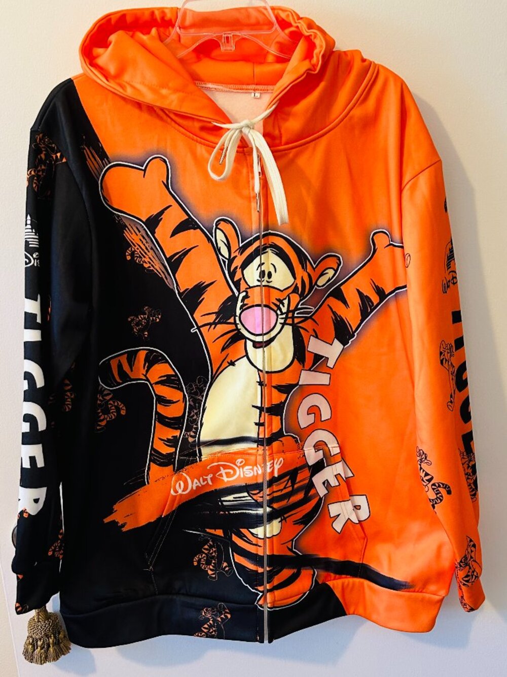 Tigger Hoodie Wind Breaker Jacket - Size L Unisex
